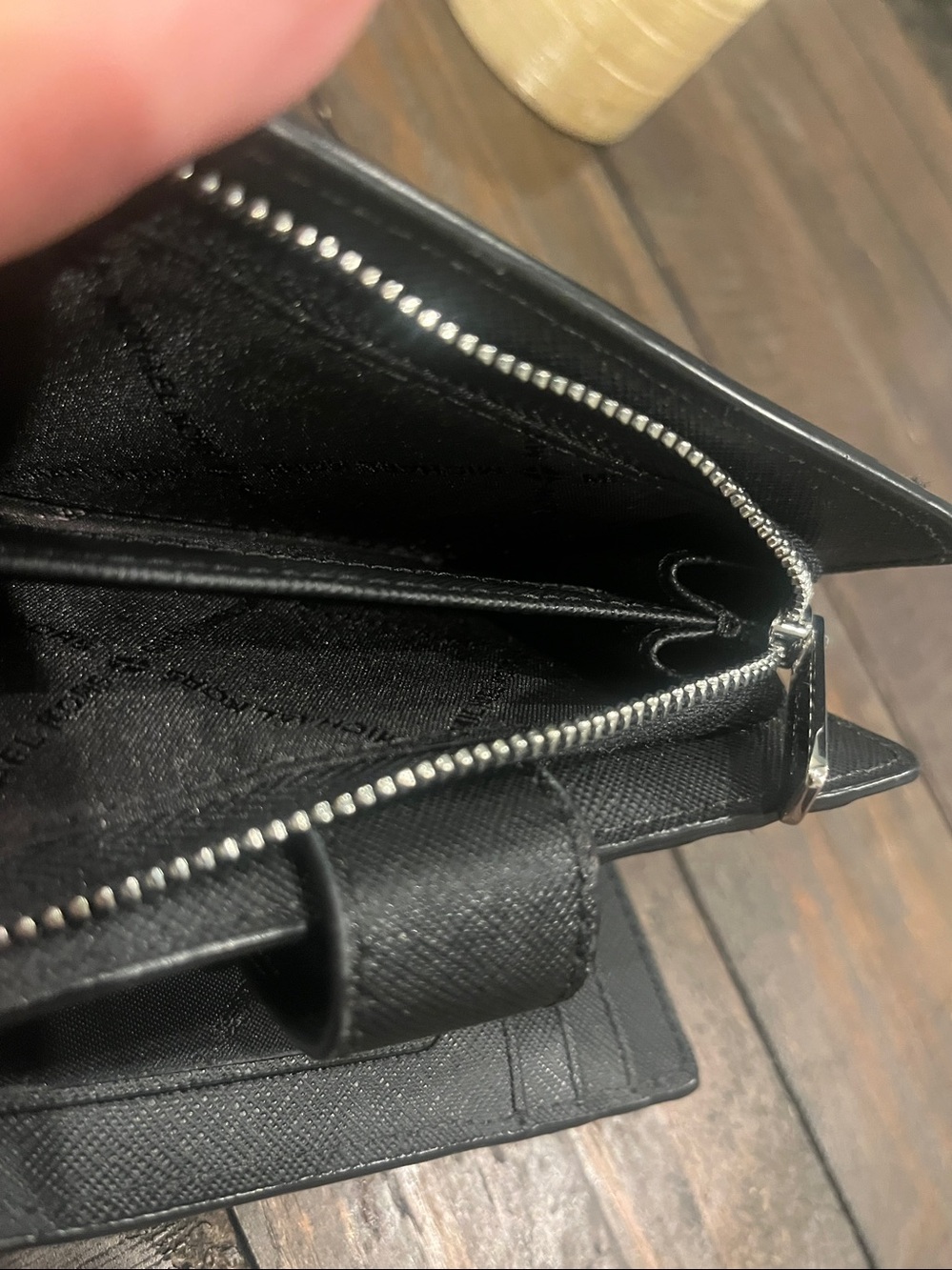 Michael Kors Saffiano Leather Medium Bifold Wallet - Picture 12 of 16